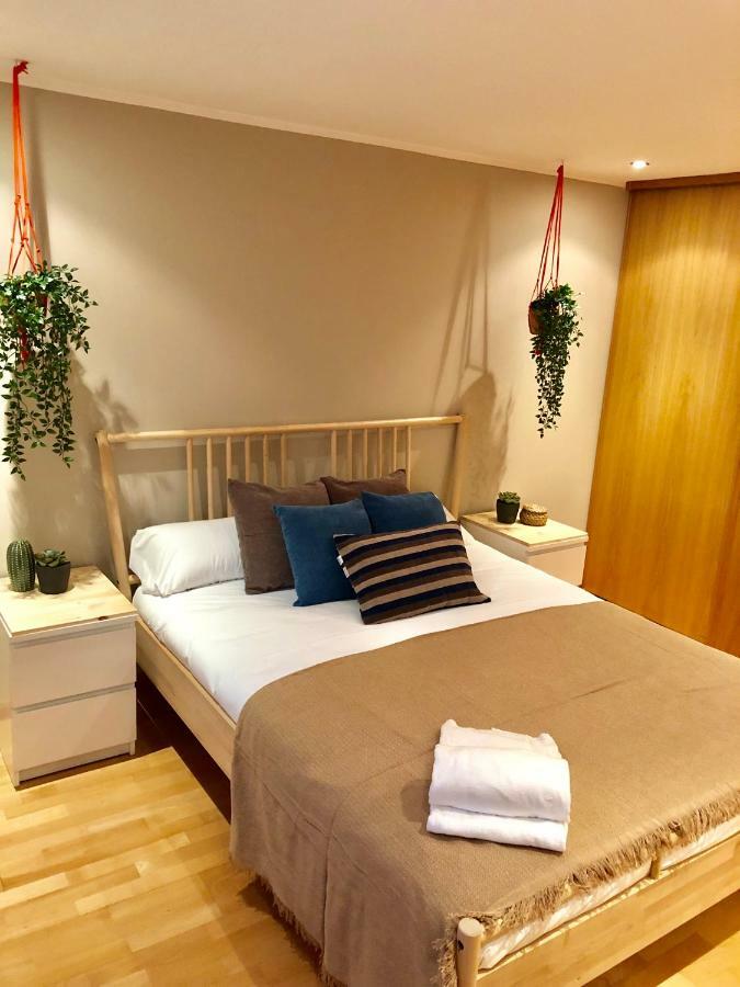 Ferienwohnung Oupen De Dor - Virgenes El Pilar Saragossa Exterior foto
